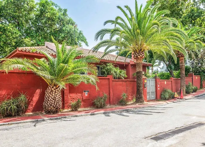 Villa Elviria Sol 别墅 马尔韦利亚